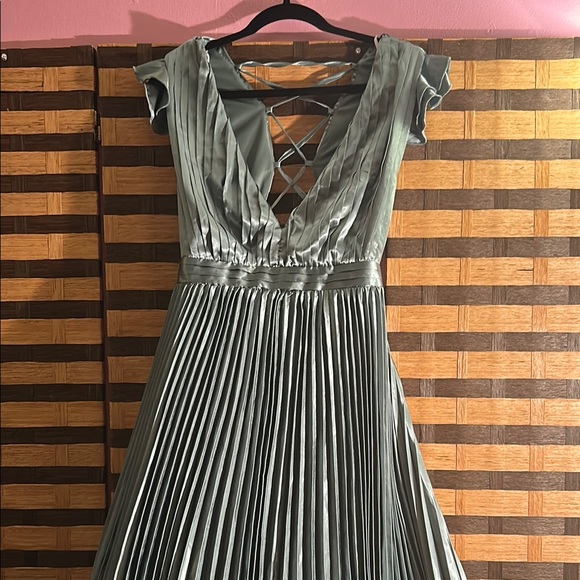 Lulus dress NWOT size L - Picture 1 of 7